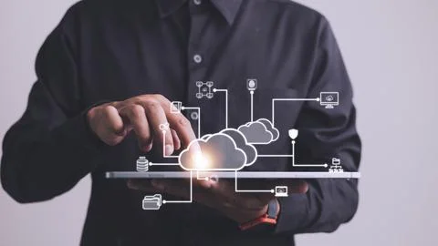 Businessman with cloud computing diagram show on hand. Cloud technology. Da.. Fotos Stock