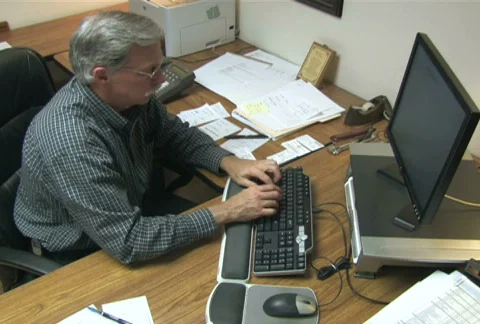 Businessman at Desk 2 Stock Footage 282952