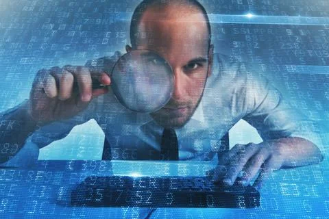 Businessman found a backdoor access on a computer. Concept of internet security Foto stock