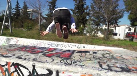 Businessman Jumping Over Hurdle Doing Parkour Видео 36589074