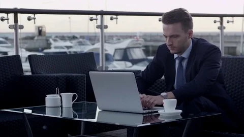 Businessman in slow motion Stock Footage 82585199
