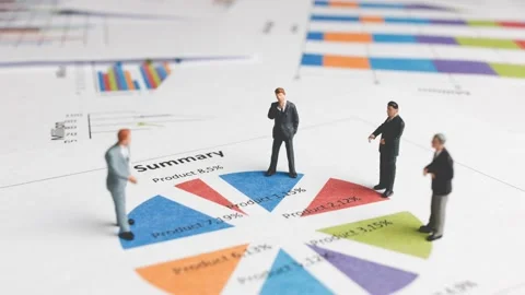Businessman standing on a Paper graph chart ,Developing a teamwork concept Video stock 233328457