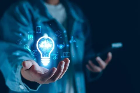 Businessman using cloud technology connect business data. Cloud computing c.. Foto stock