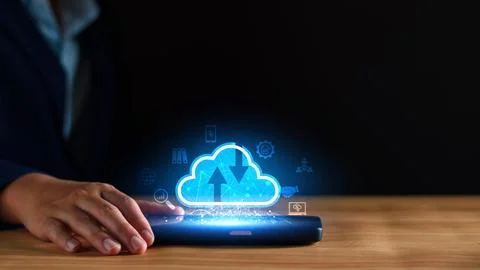 Businessman using cloud technology connect business data. Cloud computing c.. Foto stock