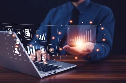 Businessman using computer data management and paperless document control a.. Foto stock