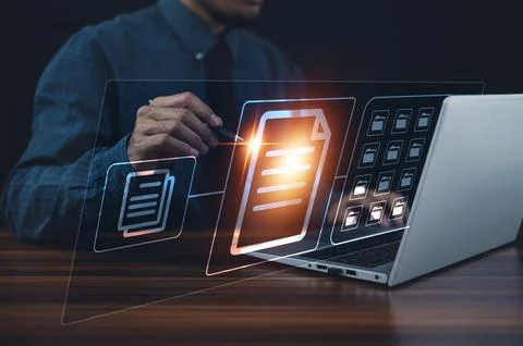 Businessman using computer for DMS documents management and ERP software fo.. Foto stock