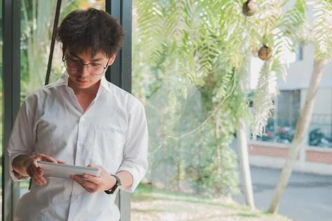 Businessman using tablet computer at workplace. startup man working with touc Foto stock