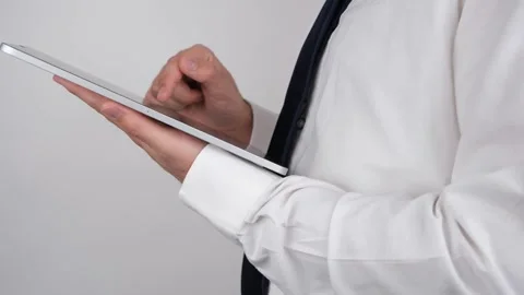 Businessman using tablet Stock-Footage 242701473