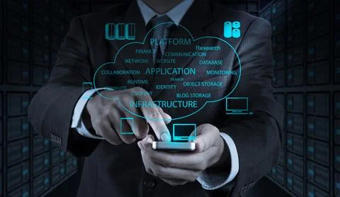 Businessman working with a Cloud Computing diagram on the new computer inte.. Fotos Stock