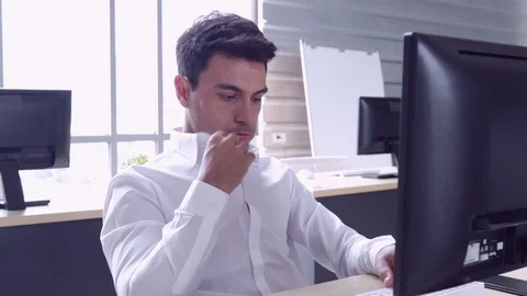 Businessman working at the office Video stock 107473022