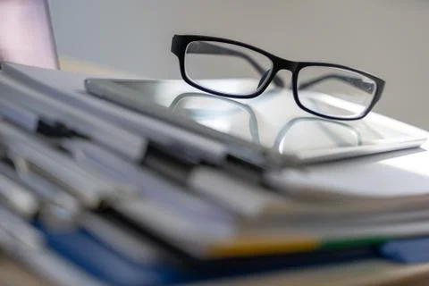 Businessman working reading documents graph financial to job succes Analyze d 스톡 사진