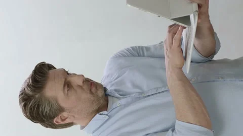 Businessman working on tablet computer in hand. Stock Footage 201033901