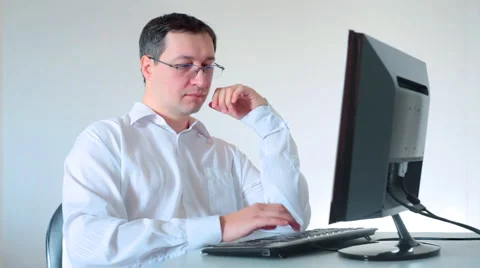 Businessman works at the computer Stock Footage 1008437