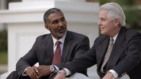 Businessmen talking. 스톡 동영상 88370920