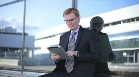 Businessmen using digital tablet computer touchscreen 動画素材 68056288