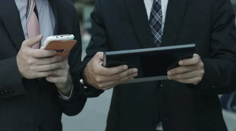 Businessmen using tablet and smartphone: working, coworker, business, web, wi-fi Vídeos de archivo 42991200