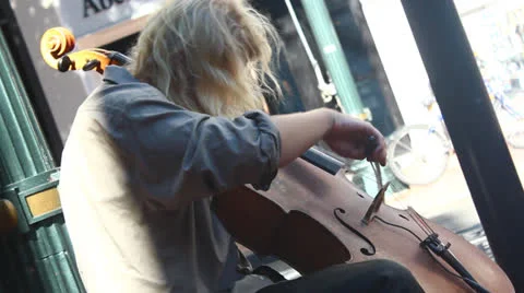 Busker and BluMan 스톡 동영상 26136755