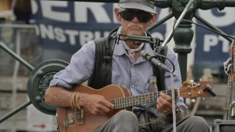 Busker - Sydney Stock Footage 81384360
