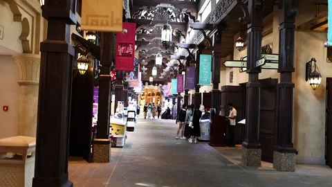 Bustling Dubai Souk Interior 库存影片 302146686