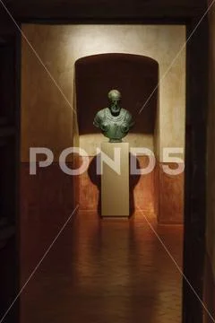 busto de Carlos V busto de Carlos V, bronce, anonimo segun modelo de