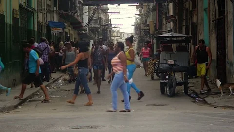 Busy alleyway in Old Havana. Stock Footage