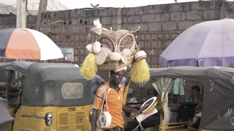 Busy area, Rush hour and Africa survival in nigeria Vidéo 247974230