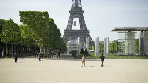 Busy /crowded park near Eiffel tower after coronavirus quarantine 4K Stock Footage 130145544