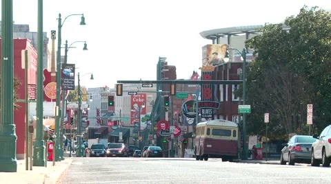 A busy day on Beale Street in Memphis, TN Video stock 58158564