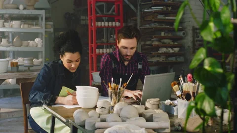 Busy Day In Pottery Studio 스톡 동영상 169410532