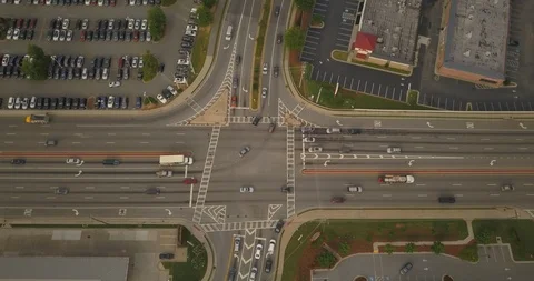 Busy Duluth, Georgia intersection Stock Footage 98526334