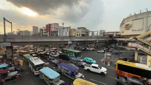 Busy Intersection and Traffic at EDSA-Taft, Pasay 4K 60fps Video stock 338349974