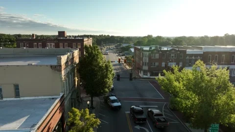 Busy Intersection in Georgia Small Town in Mid-Morning Stock-Footage 327884313