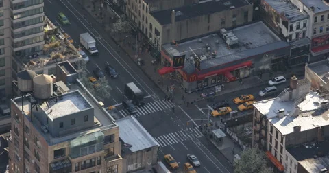 Busy Intersection Morning Commuters Crowded Crosswalk People Walk New York City Video stock 44399584
