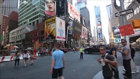 Busy intersection in Times Square in New York. Stock Footage 133291073