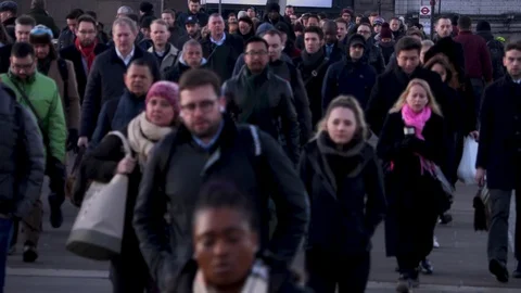 Busy pedestrians commuting during rush hour Video stock 121098659