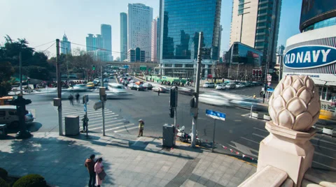 Busy Shanghai intersection time lapse 動画素材 62516481