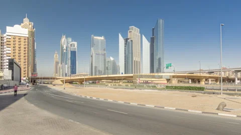 Busy Sheikh Zayed Road timelapse hyperlapse, metro railway and modern Video stock 171999810
