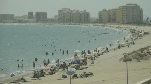 Busy Spanish Beach Timelapse Vídeo Stock 11981709
