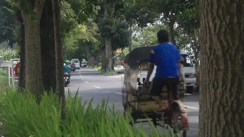 Busy street atmosphere Stock Footage 215809410