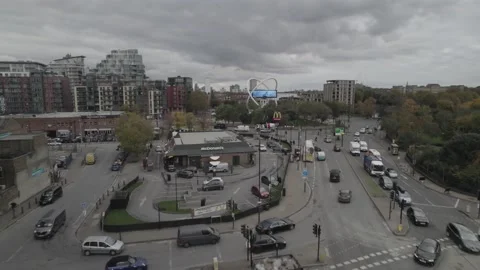 Busy streets and intersections in urban borough around Wandsworth Roundabout Video stock 167929972