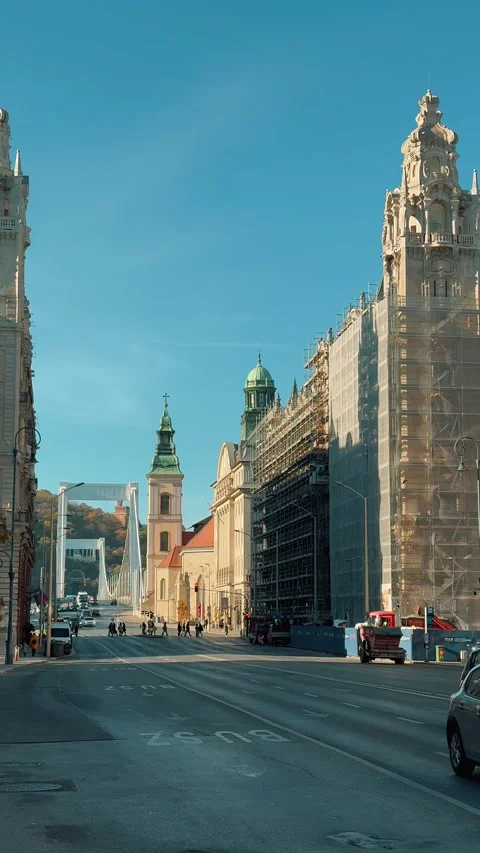 The busy streets of Budapest 3 Stock Footage 327133986