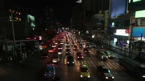Busy streets at night Vidéo 20604978