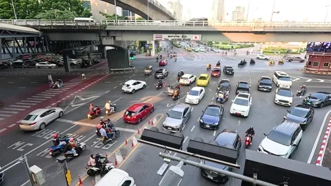 Busy Traffic Jam at a Major Intersection in Bangkok Thailand 動画素材 327185910