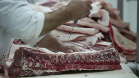 Butcher meat cutting Stockbeeldmateriaal 33746370