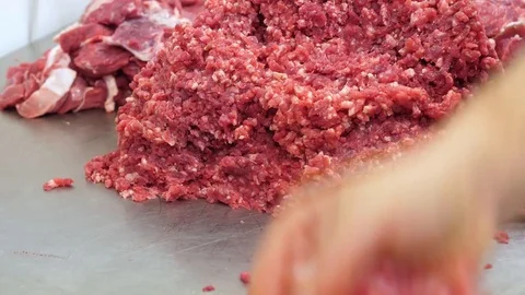 Butcher prepares ground beef Stock-Footage 85301831