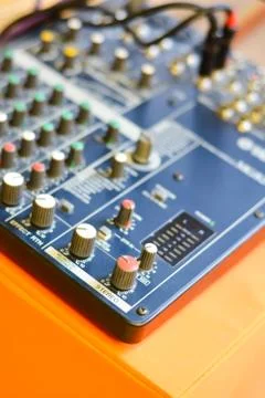 Button control sound mixer 스톡 사진