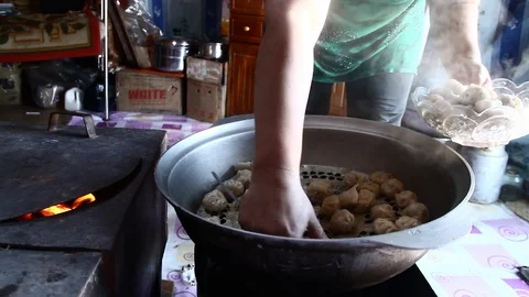 Buuz! Stock Footage 88390522