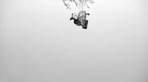 B&amp;W ink in water Stock Footage 31396888