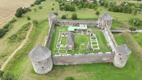 Bzovík castle dron Stock Footage 165415097