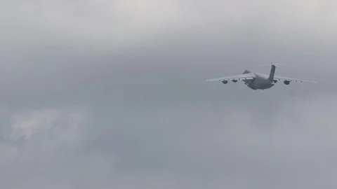 C-5 Super Galaxy in flight Vídeos de archivo 96151146